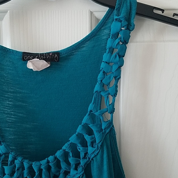 Teal Razorback Tank - Picture 4 of 9